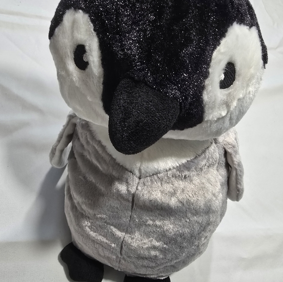 Reversable SeaWorld pillow/ penguin plushy - Picture 3 of 7